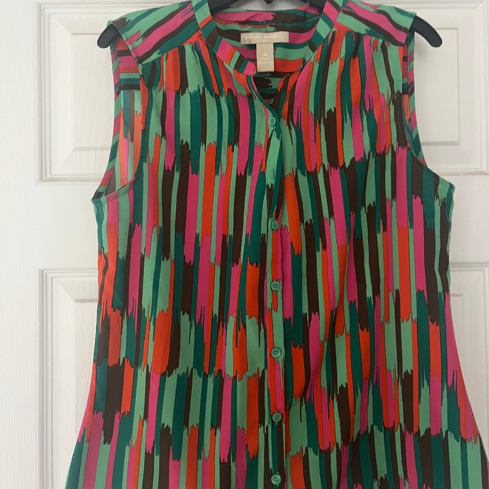 Sleeveless top